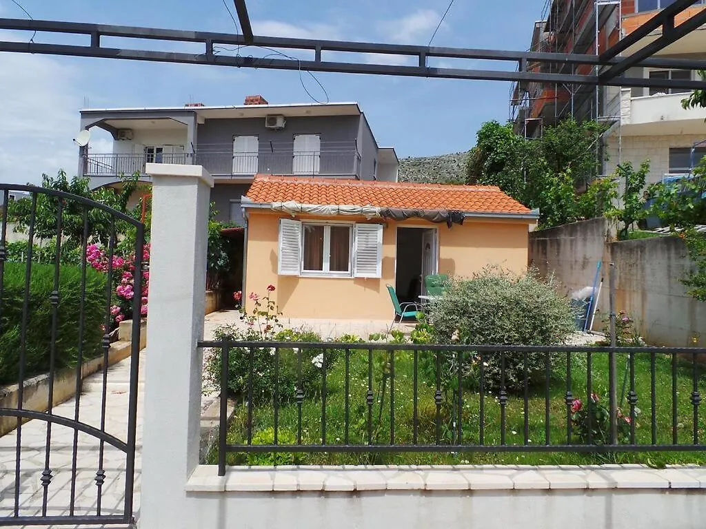 Marino Apartment Seget Vranjica